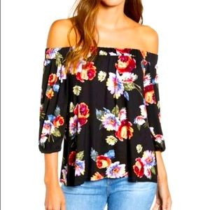 LOVEAPPELLA
Floral Off The Shoulder Top In Navy